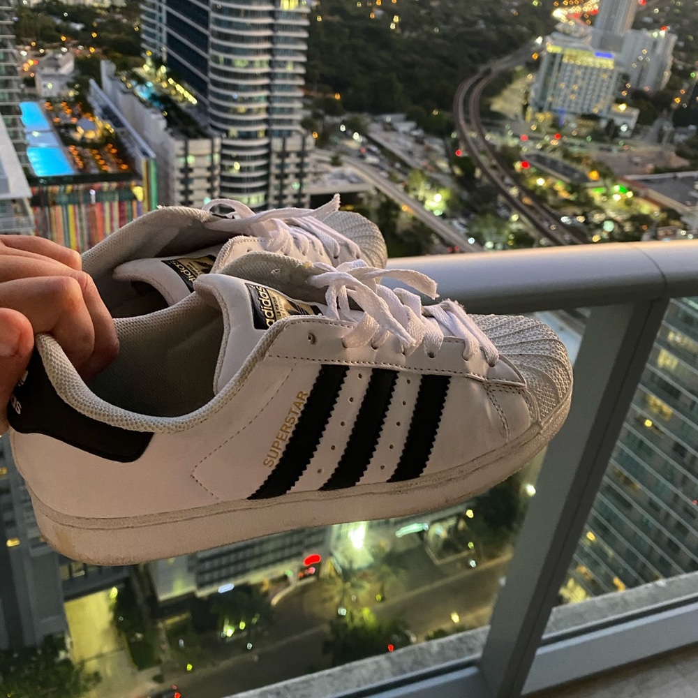 Adidas Superstar